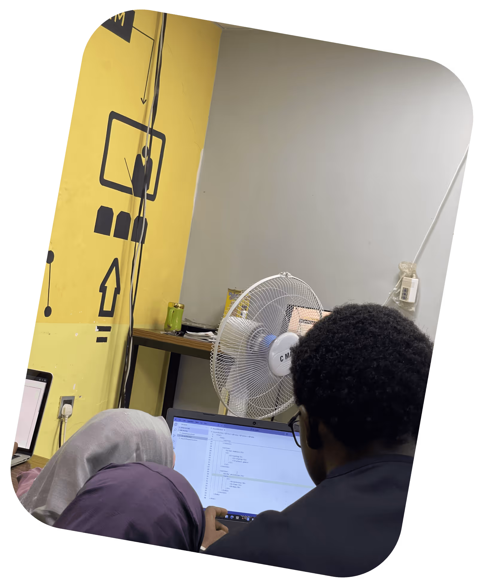 Kids coding during Bootcamp 3